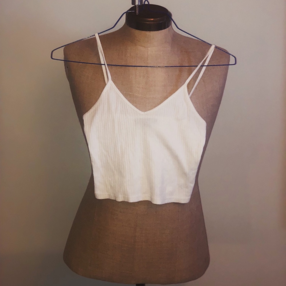 White cropped v-neck tank top